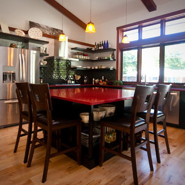 New Modern Home in Des Peres