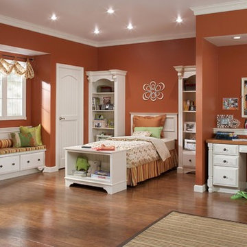 Merillat Masterpiece® Sonoma in Maple Canvas (Painted)