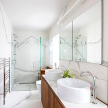 112 Wanstead - Bathroom & 1/2 Bathroom