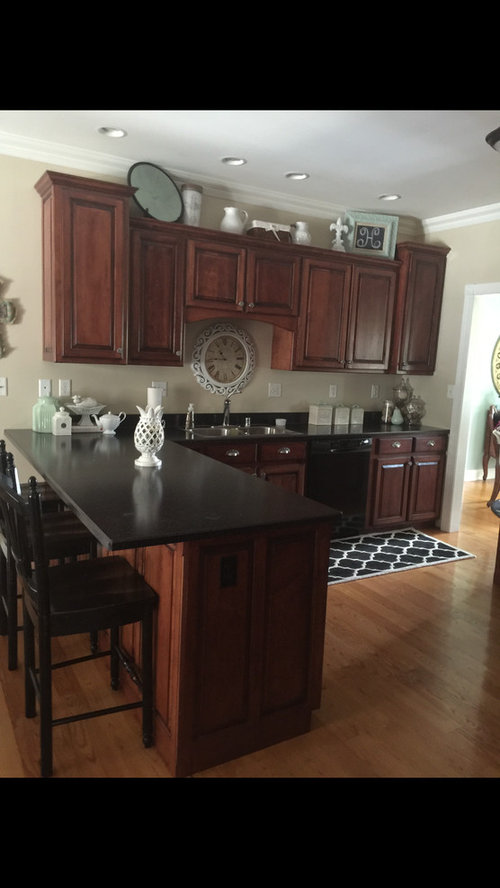 kitchen backsplash on a budget. Pics included. Help:)