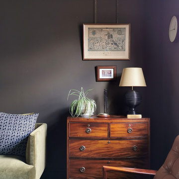 The Harrogate Coach House Cottage - Living Room