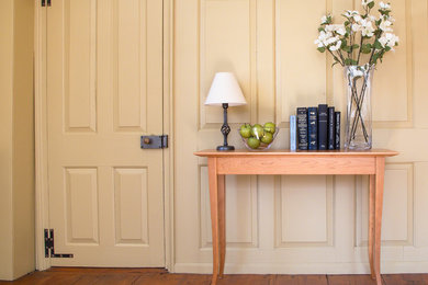 Inspiration for a mid-sized timeless living room remodel in Burlington