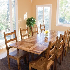 Love S Bedding And Furniture Claremont Nh Us 03743 Dining Room