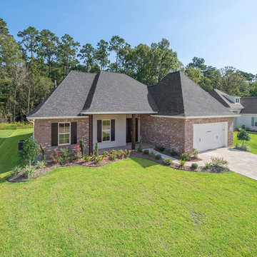 FOR SALE: 412 Cottonwood Creek Ln. Covington, LA 70433