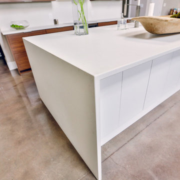 Sopha Home by Tina Holland