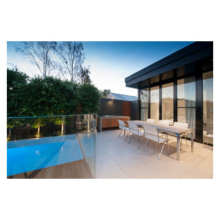 Lambeth Road - Modern - Pool - Melbourne - by Frameless Impressions ...