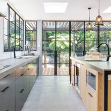 KITCHEN HANDLES