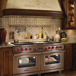 Wolf 60" Pro-style Dual-fuel Range, Classic Stainless | DF606DG - Gas Ranges And Electric Ranges