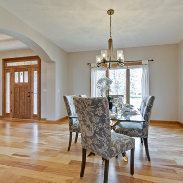 ** Under Contract in 2 months! ** Beautiful Green Oaks Showhome