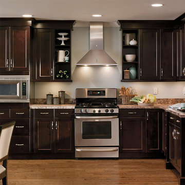 Red wood Shaker style kitchen