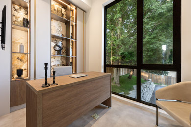 Home office - home office idea in Toronto