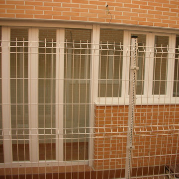 Edificio 4 apartamentos, 242,05 metros cuadrados.