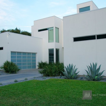 Modern Front Landscape with Minimalist Planting