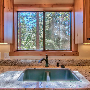321 Ski Way (Mountain Shadows Complex)