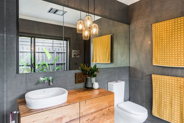 Современный Ванная комната by A Fresh Touch Interiors