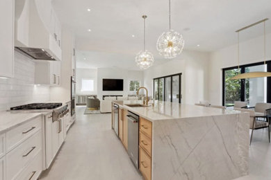 Kitchen - kitchen idea in Atlanta