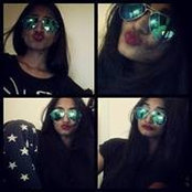Himani Chauhan's photo