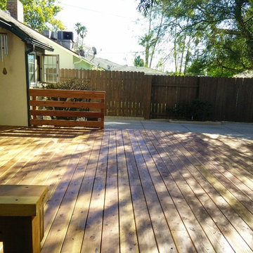 Redwood Circular Deck, Pasadena