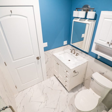 WHITE & TURQUOISE BATHROOM