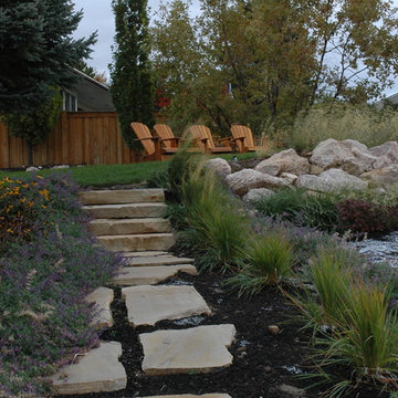 Above the Capitol Traditional Style Water Wise Yard