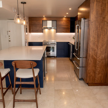 Contemporary Kitchen Remodel Done in a Two Tone Color