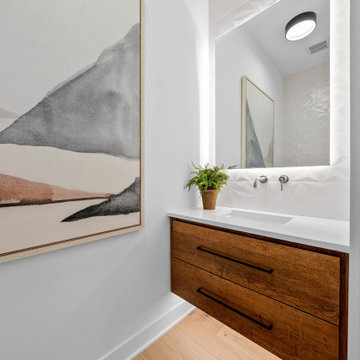 Guest 1/2 Bath
