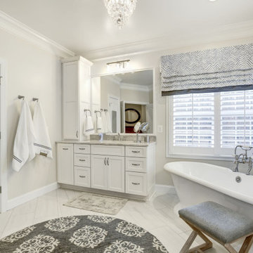 Beautiful & Bright Ashburn Master Bathroom