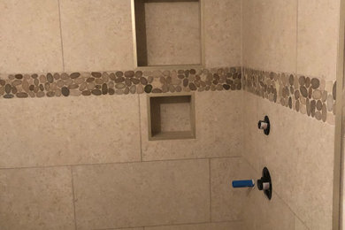 Bathroom - bathroom idea in Miami