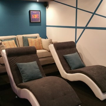 Salle de Jeux et de Projection + Bar