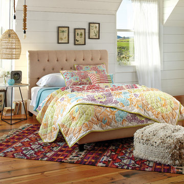 Erin Cute as a Button Bedroom