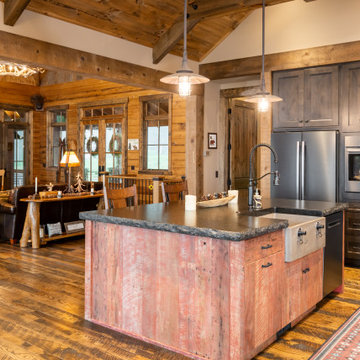 Mountain Lodge at Pinchot Forest