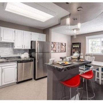 8th Street, New Westminster 2 bedroom condo staging