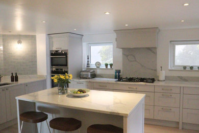 Photo of a contemporary kitchen in Surrey.