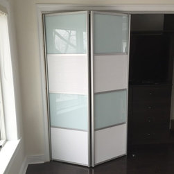 BFD-07 WengeWhite Obscure Glass Single Bi-Fold Door - Interior Doors