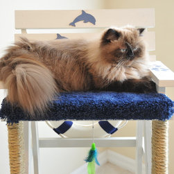 Lifeguard cat chair 04 - Products