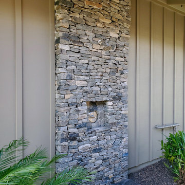 Haniu Home - Garage Shower