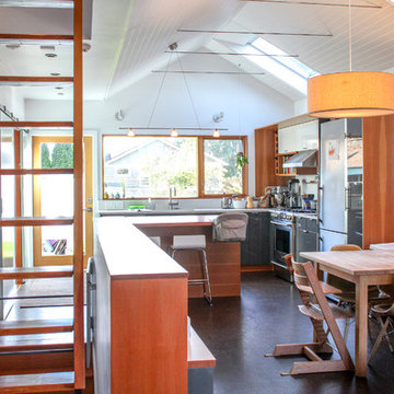 My Houzz: A Modern Update that Grows with Family