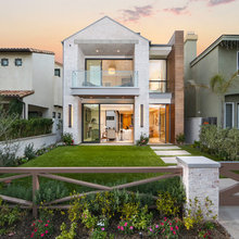 Houzz Tour: A New Build Goes Beachy With Cool Coastal Materials