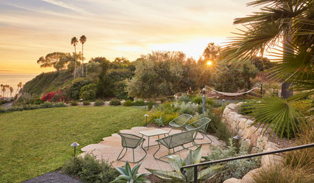 Yard of the Week: Magical Moments of Joy on the Pacific Coast