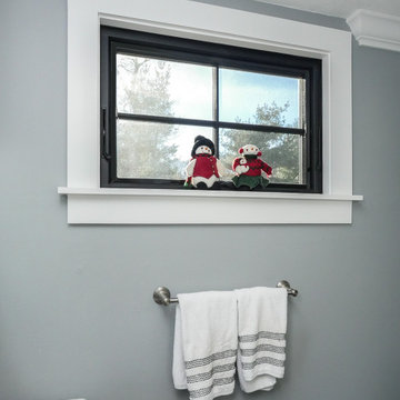 Attractive Bathroom with Black Awning Window - Renewal by Andersen New Jersey / 