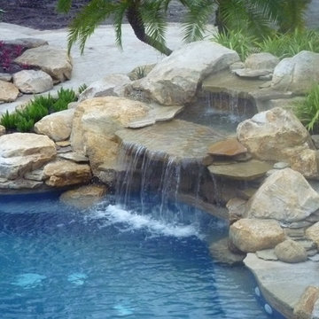 Pool waterfall in Miami