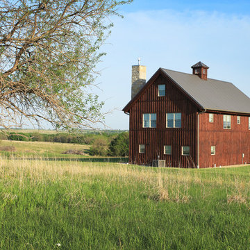 Mid Sized Barn Cabin