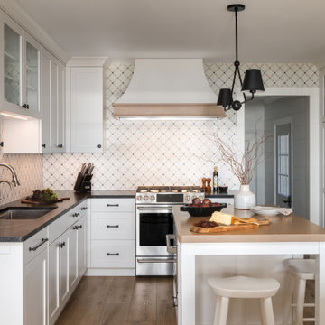Bright Kitchen in Easton, MD