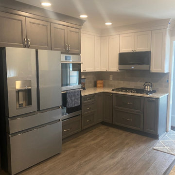 Transitional Two-Toned Kitchen