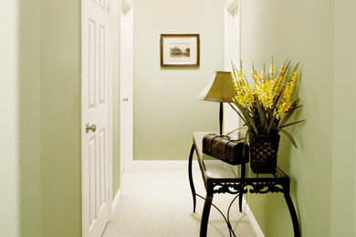 Example of a hallway design in Houston