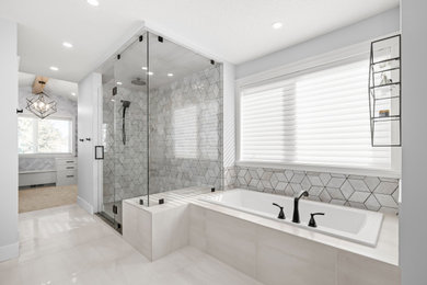 Inspiration for a transitional bathroom in Calgary.