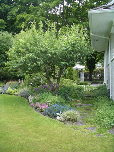Классический Сад by Glenna Partridge Garden Design