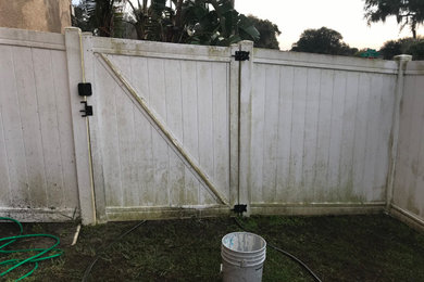 Vinyl Fence Panel Cleaning