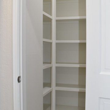 Wimbledon Estates - Kitchen, Breakfast, Laundry