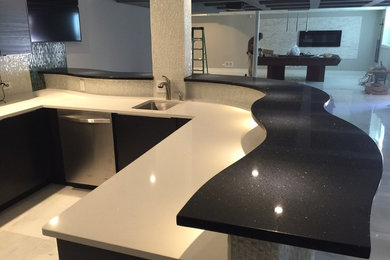 Inspiration for a large modern basement remodel in Chicago